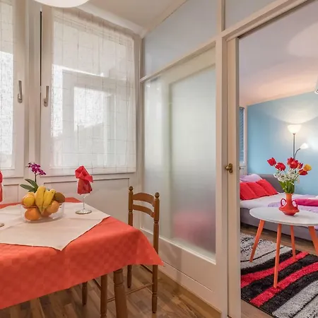 Cosy Zupanic Apartment *